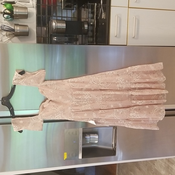 💕DRESS THE POPULATION💕 River Off the Shoulder Tiered Hem Dress ~ Blush XS NWT - Picture 8 of 15